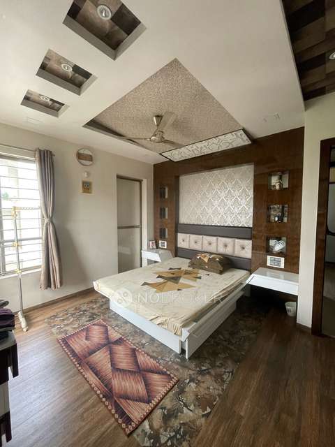 3 BHK Flat In Lodha Luxuria For Sale  In Majiwada