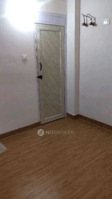 Commercial Property in Ganesh Nagar, Delhi for sale 