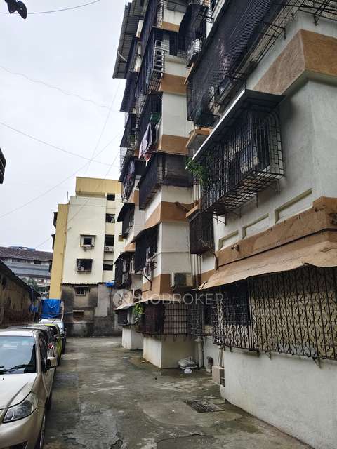 2 BHK Flat In Dev Anand For Sale  In Meghwadi, Lal Baug, Parel