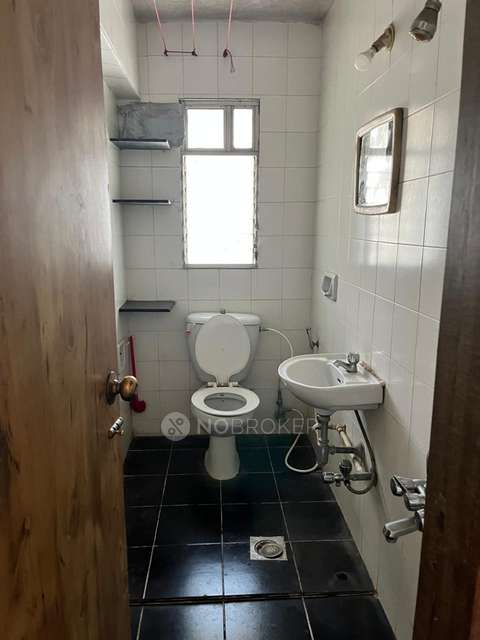 2 BHK Flat In Kores Towers For Sale  In Thane