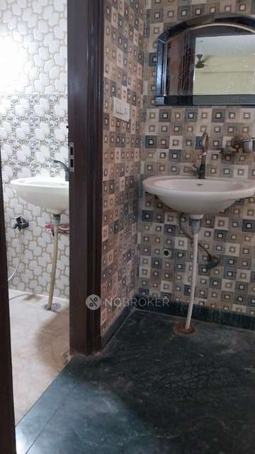 PG for Girls in Sector 11