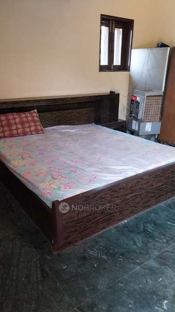 PG for Girls in Sector 11