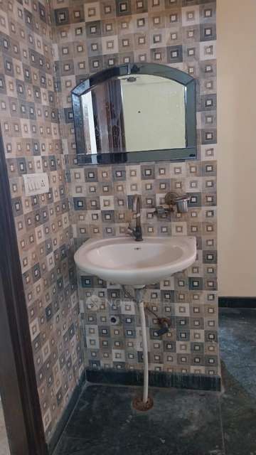 PG for Girls in Sector 11