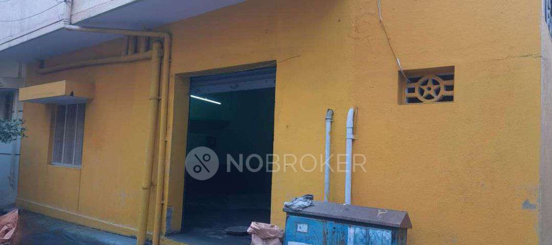 Shop in Binnipete, Bangalore for Rent 