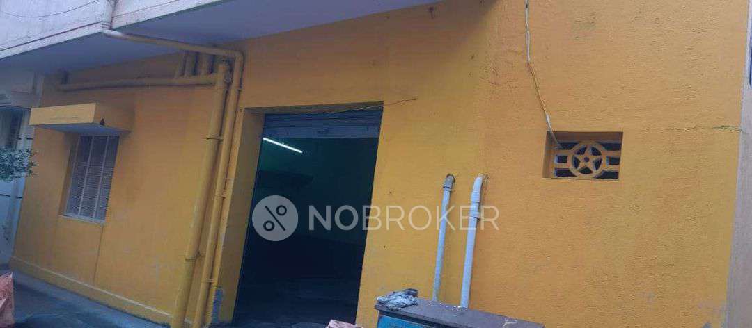 Shop in Binnipete, Bangalore for Rent 