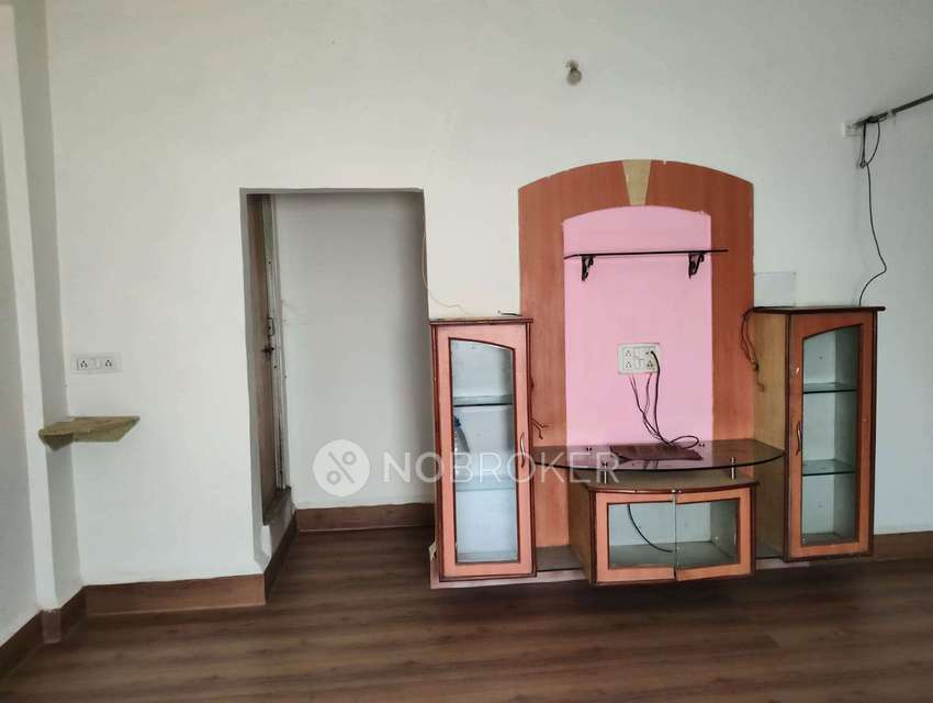 2 BHK Flat In Gulmohar for Rent  In Tukai Darshan