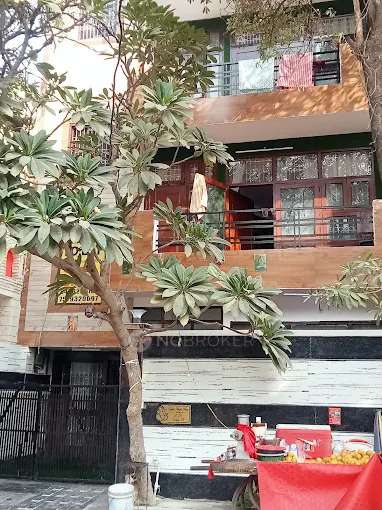 PG for Girls in Sector 15