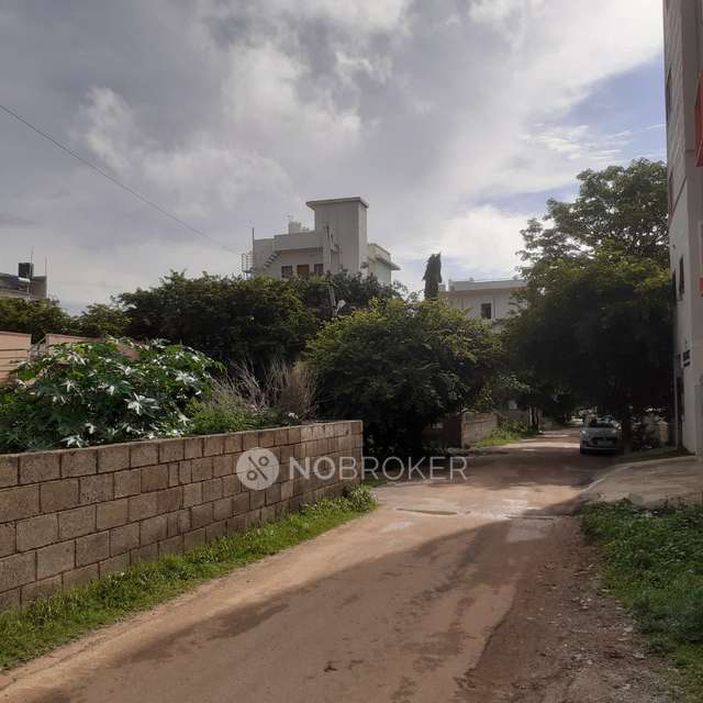 Plot For Sale  In Central Officers Layout  In Jakkur