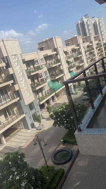 2 BHK Flat In Bptp Astaire Gardens For Sale  In Sector 70a