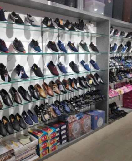 Shop in Malad West, Mumbai for sale 