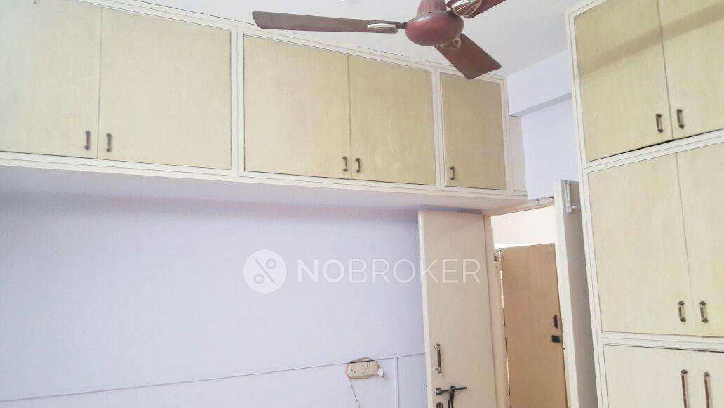 2 BHK Flat For Sale  In West Mambalam