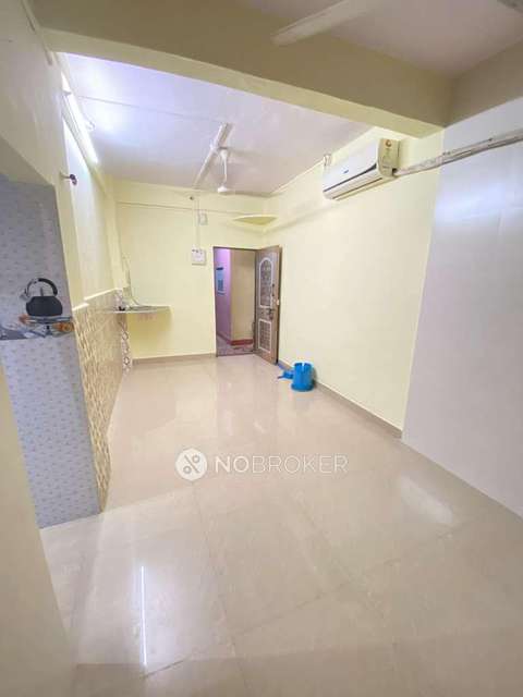 1 RK Flat In Sainiwas  For Sale  In Mulund East