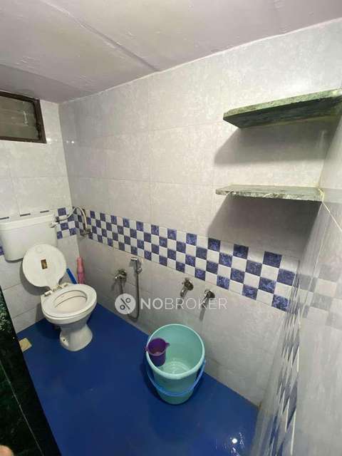 1 RK Flat In Sainiwas  For Sale  In Mulund East