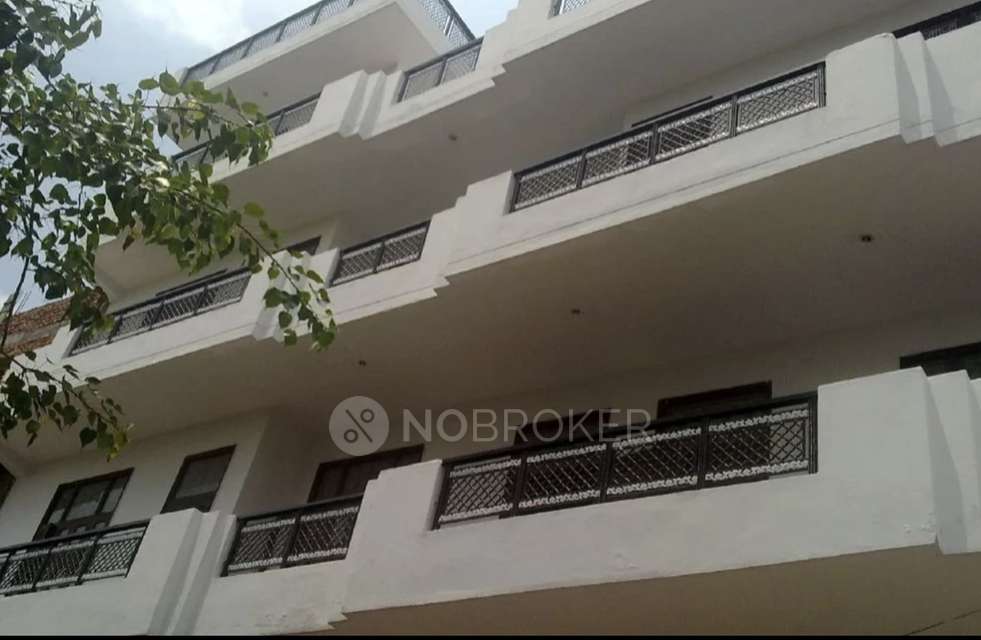 PG for Girls in Alipur