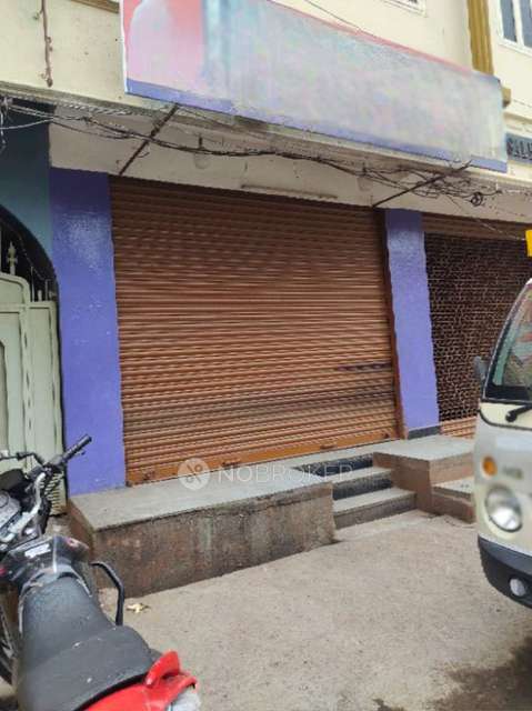 Commercial Property in Yakhutpura, Hyderabad for Rent 