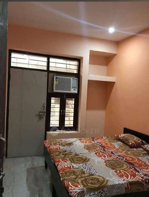 PG for Boys in Sector 38