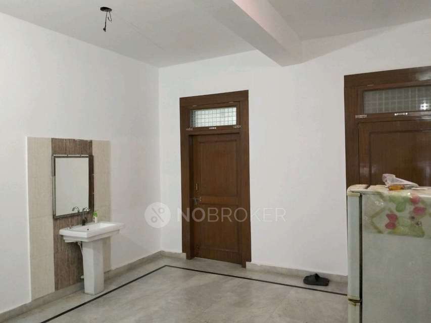 4+ BHK House For Sale  In Karawal Nagar