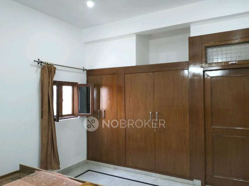 4+ BHK House For Sale  In Karawal Nagar