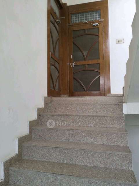 4+ BHK House For Sale  In Karawal Nagar