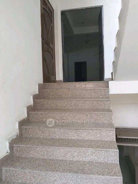 4+ BHK House For Sale  In Karawal Nagar