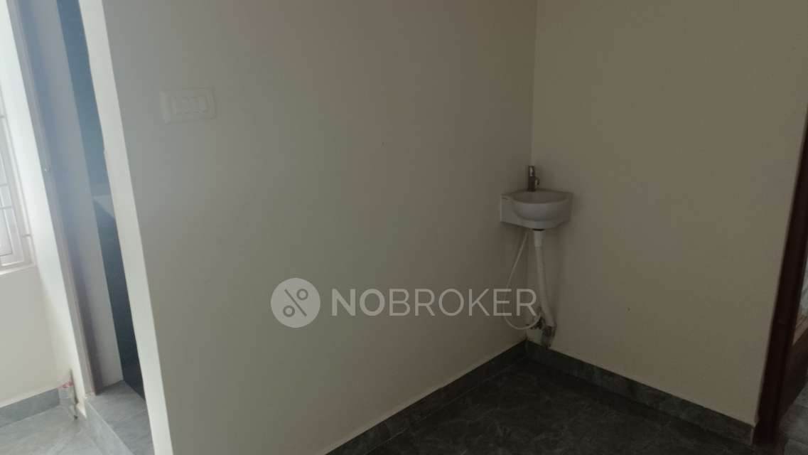 3 BHK Flat In Jayachandran Homes For Sale  In Vadapalani