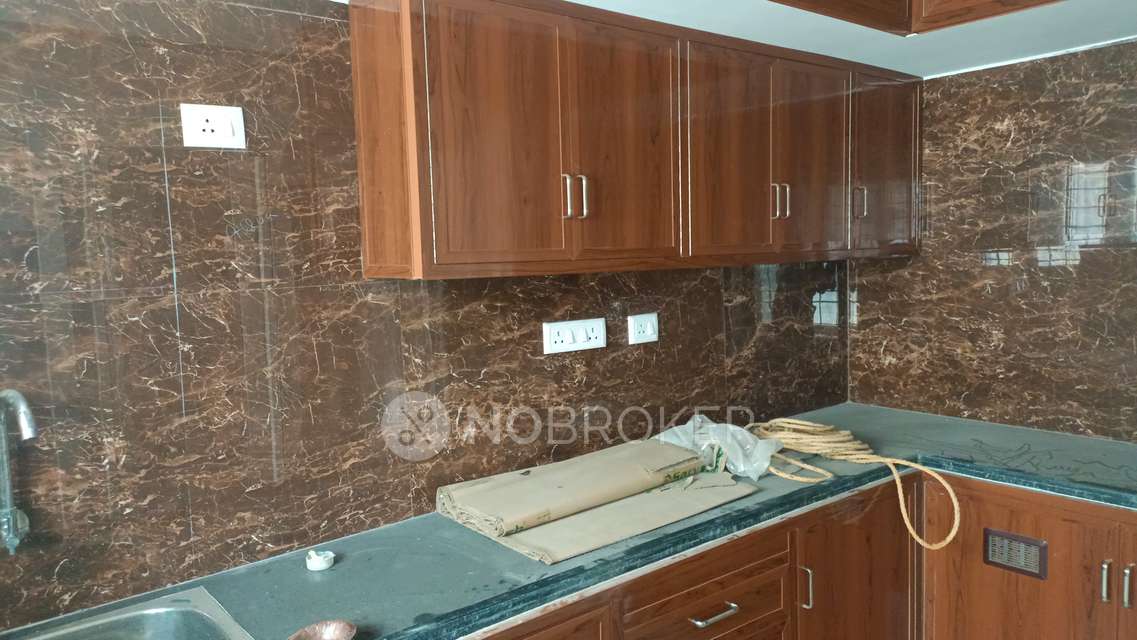 3 BHK Flat In Jayachandran Homes For Sale  In Vadapalani