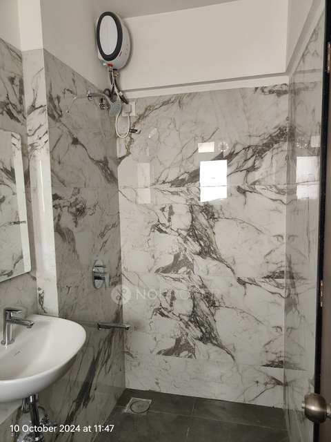 3 BHK Flat In Kaushtubh Vistaris For Sale  In Kandivali East