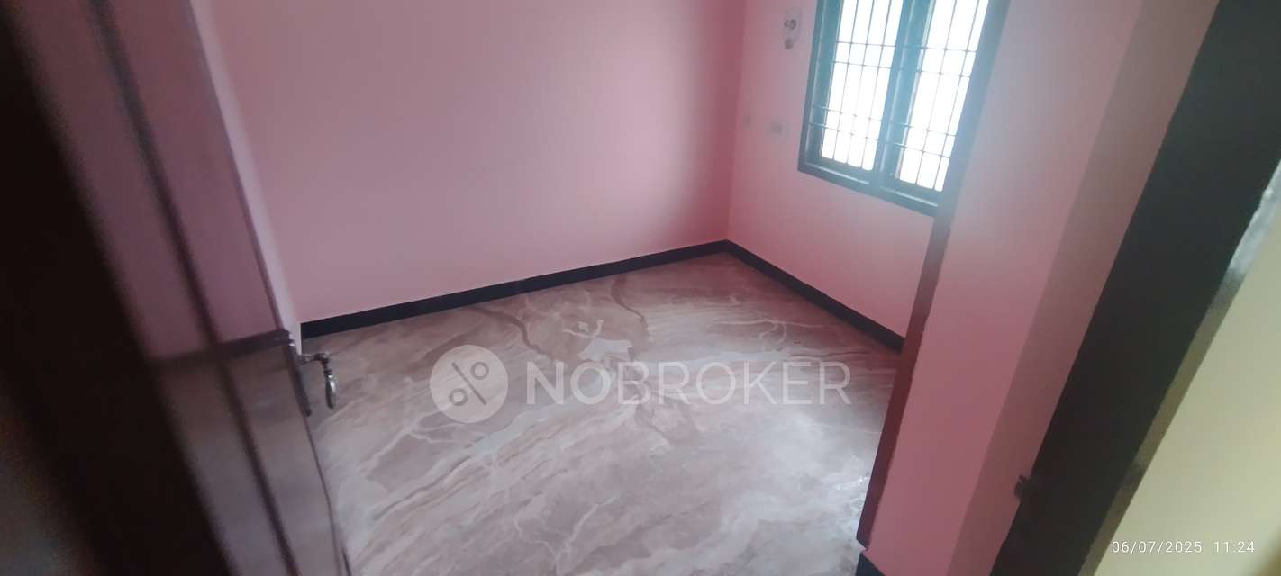 2 BHK Flat In Ruby Ashok Manor For Sale  In Selaiyur