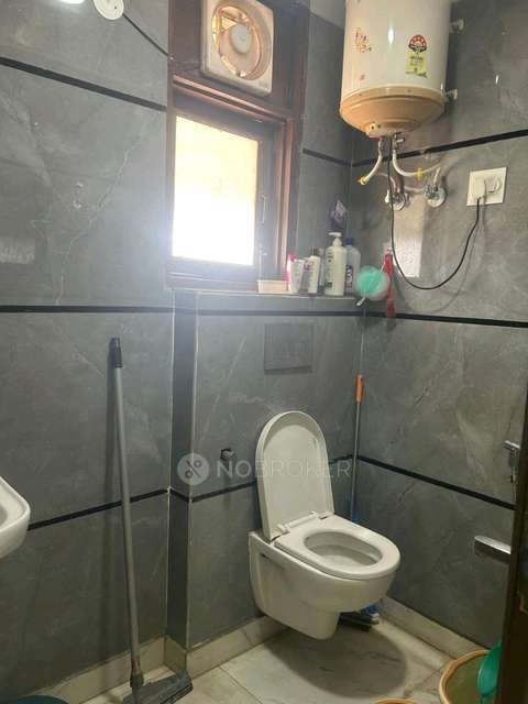 3 BHK Flat In Kiera Ryhan Heights For Sale  In Vasant Kunj,