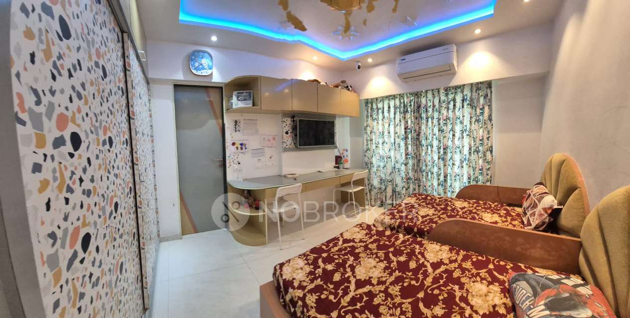 4+ BHK Flat In Gurukrupa Marina Enclave For Sale  In Malad West