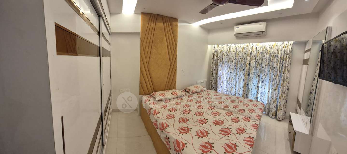 4+ BHK Flat In Gurukrupa Marina Enclave For Sale  In Malad West