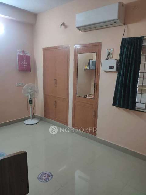 2 BHK Flat In Royal Homes Apartment For Sale  In Old Perungalathur