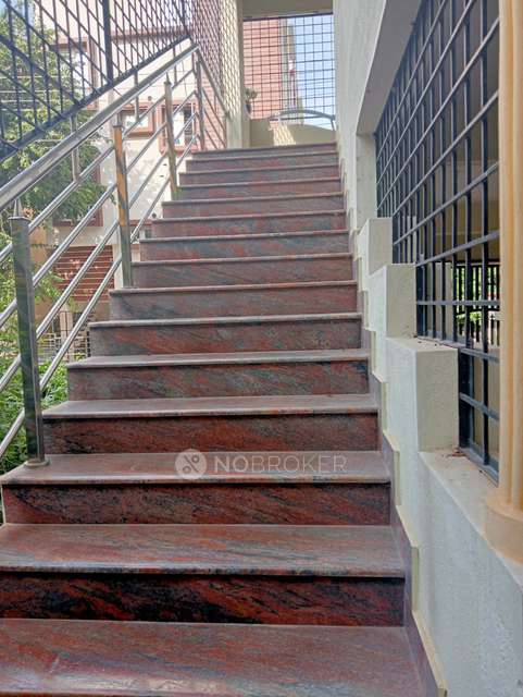 PG for Boys in Srinivaspura