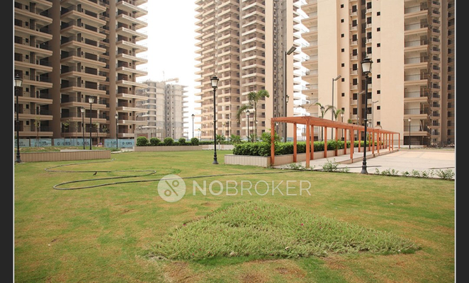 2 BHK Flat In 16th Parkview Gaur Yamuna City For Sale  In Sector 19