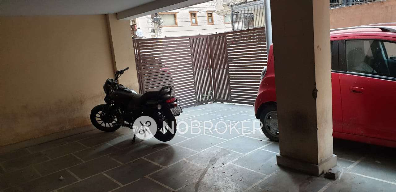 3 BHK Flat In Builderfloor For Sale  In Old Rajinder Nagar