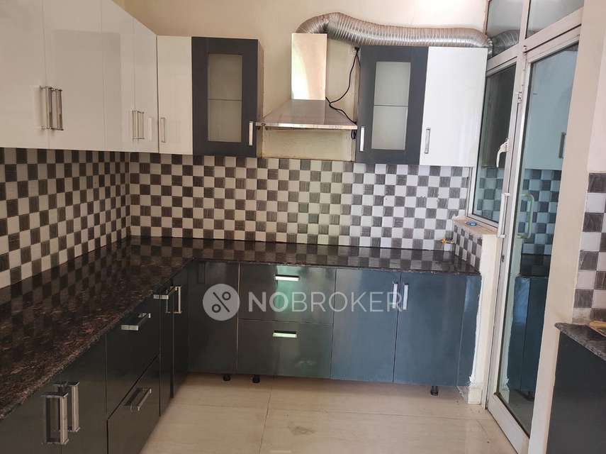 3 BHK Flat In Gaur Saundaryam for Rent  In Tech Zone Iv