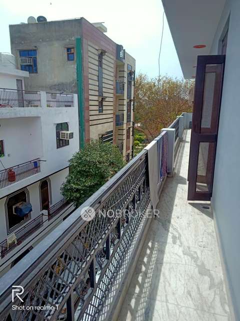 3 BHK Flat In Apartment For Sale  In Shahdara