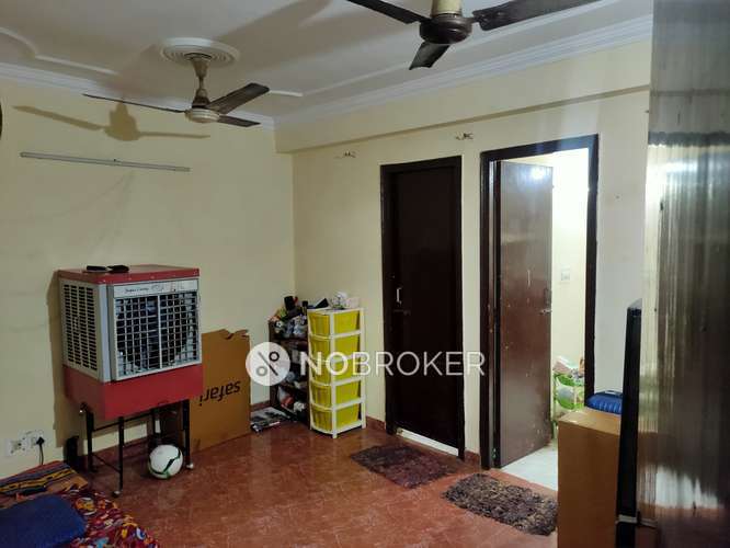 2 BHK Flat In Standalone Building  for Rent  In Sainik Farm