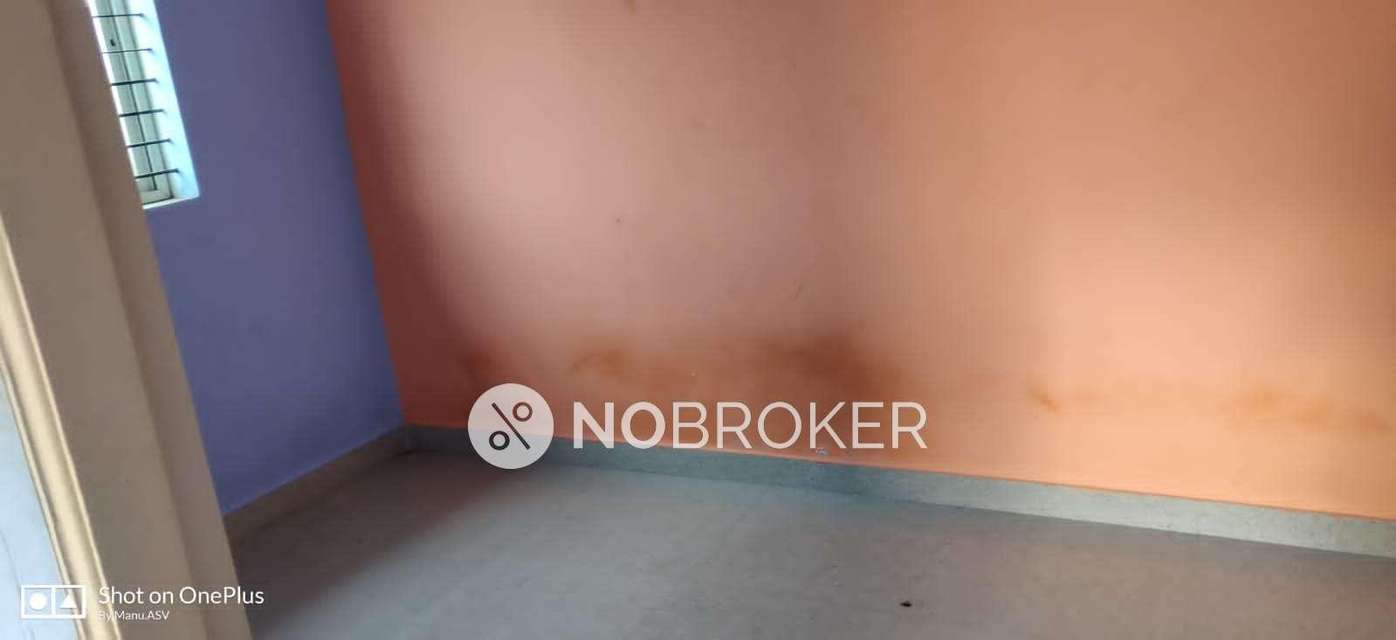 4+ BHK House For Sale  In Karihobanahalli