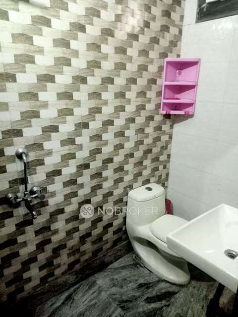 PG for Girls in Kamla Nagar