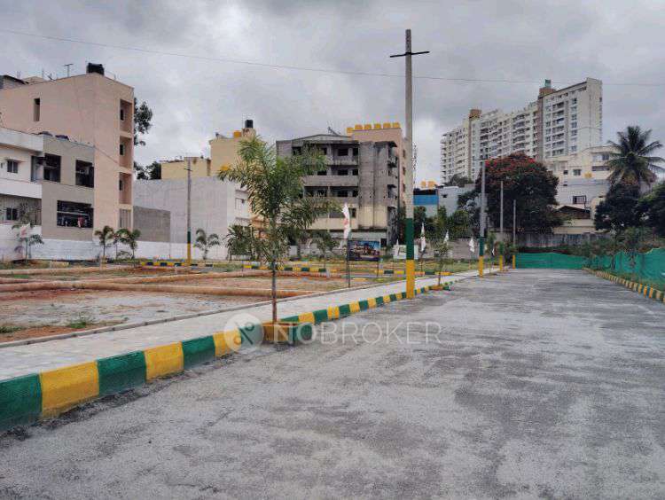 Plot For Sale  In Oraiyan Ashirwad Square In Bannerghatta