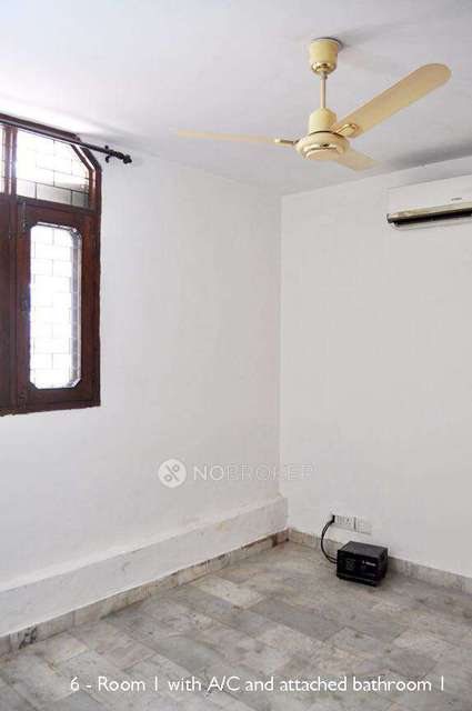 3 BHK Flat In Apartment  For Sale  In East Of Kailash