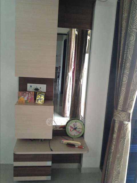 2 BHK Flat In Leela Building For Sale  In Borivali East