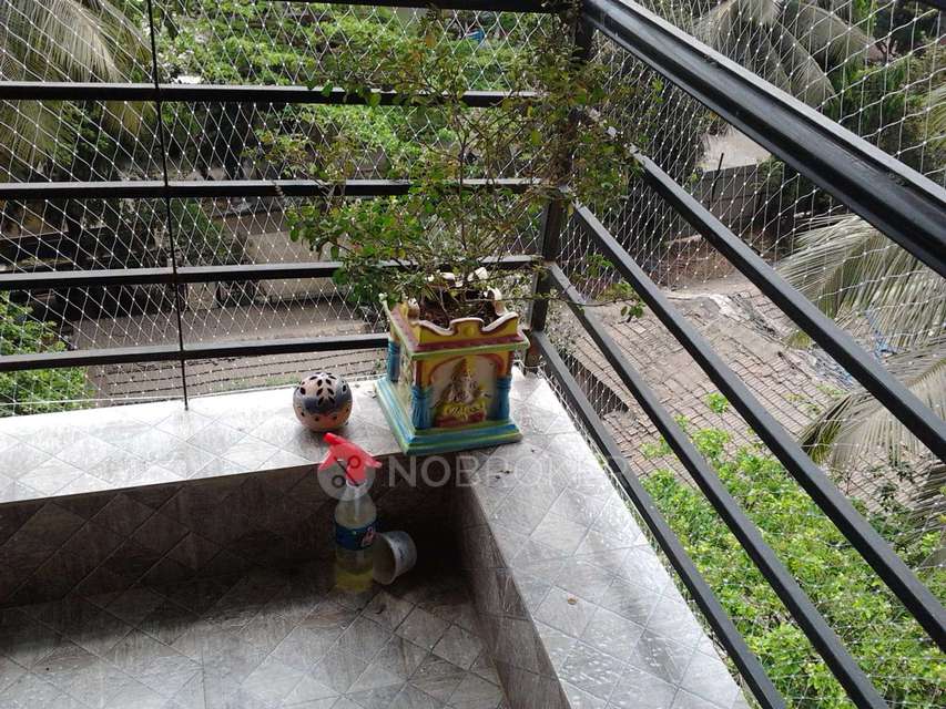 2 BHK Flat In Leela Building For Sale  In Borivali East