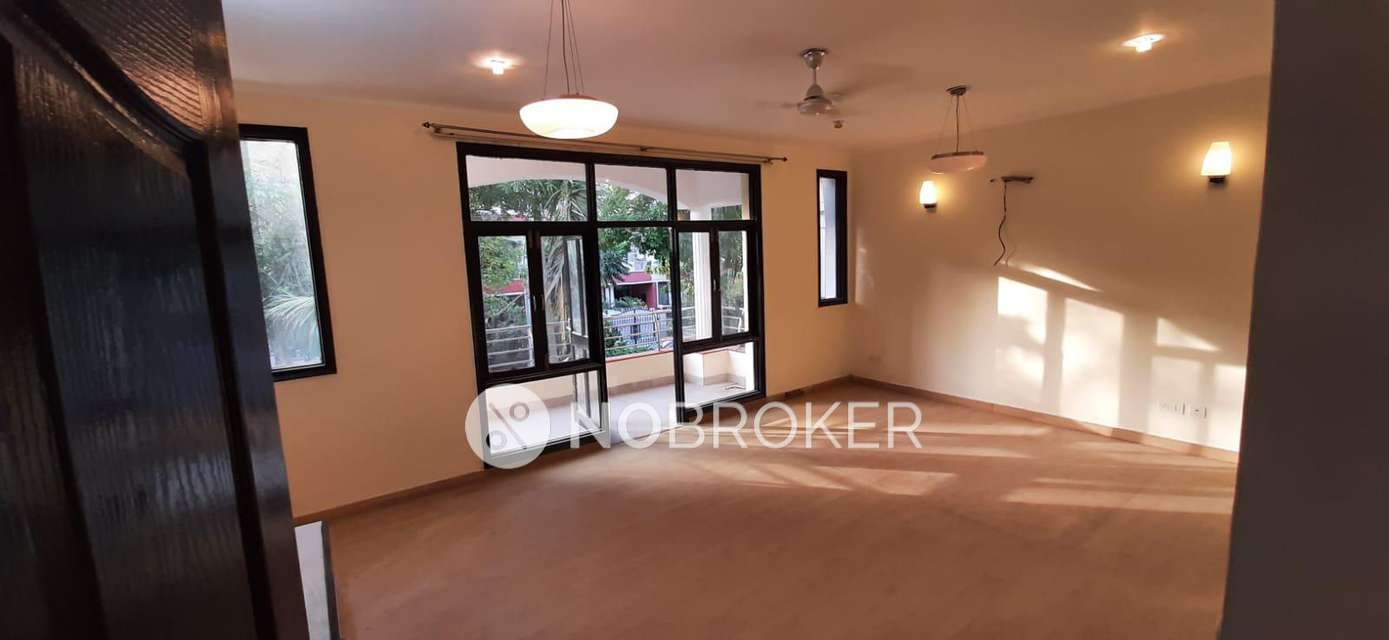 4 BHK House For Sale  In Sector 57