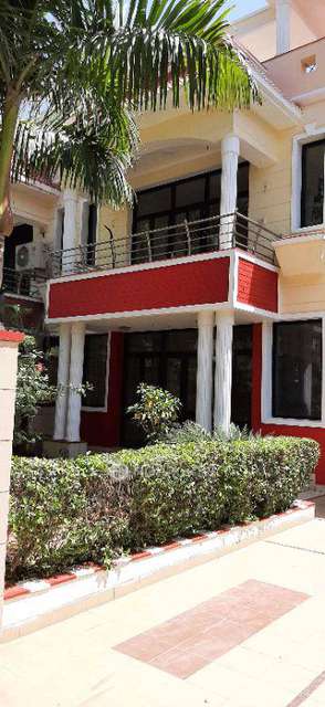 4 BHK House For Sale  In Sector 57