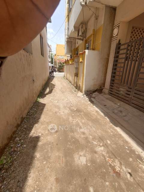 4+ BHK Flat In Standalone Building  For Sale  In  Tambaram