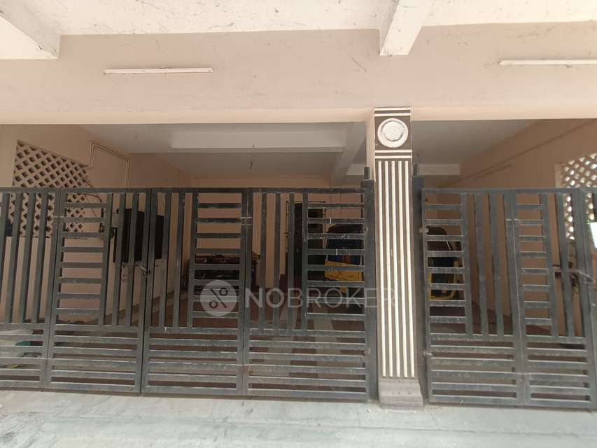 4+ BHK Flat In Standalone Building  For Sale  In  Tambaram