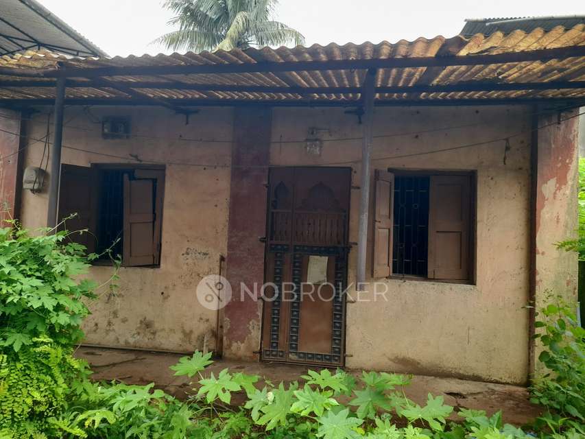 Plot For Sale  In Rahul Co Op Hsg Society  In B Cabin Rd