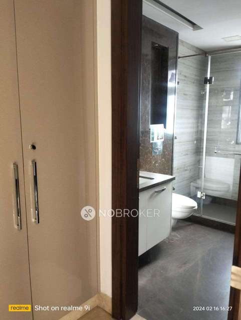 4 BHK Flat In Standalone Building  For Sale  In Neeti Bagh